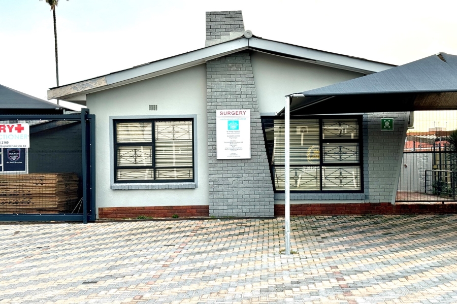 Commercial Property for Sale in De Kuilen Western Cape